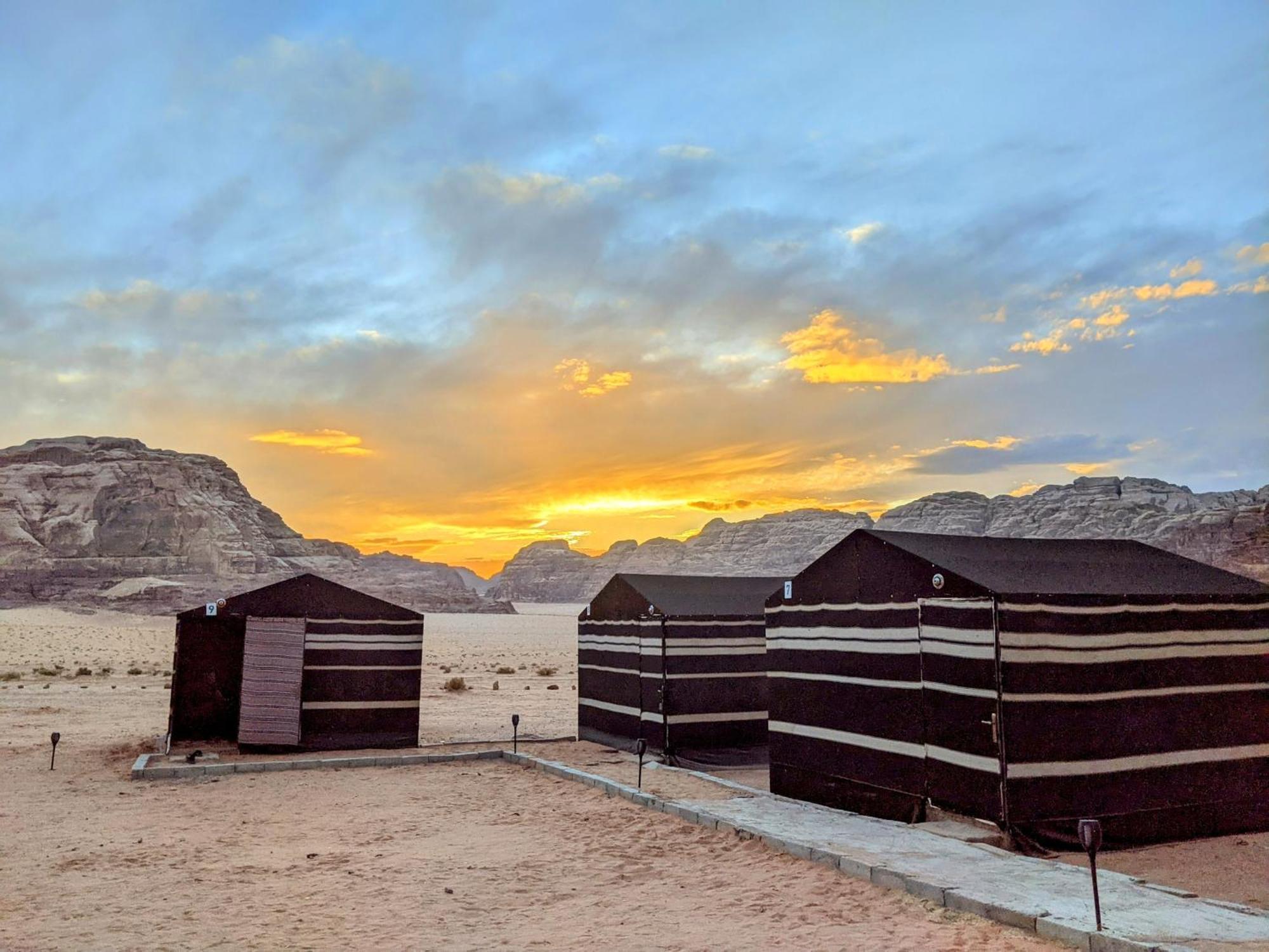 Wadi Rum Galaxy Camp Esterno foto